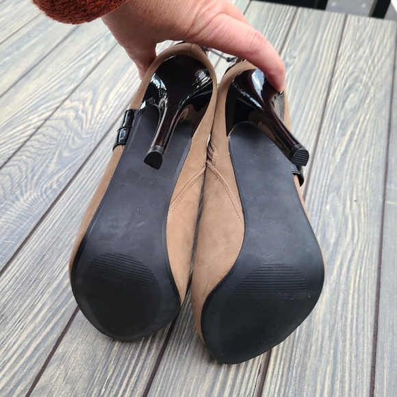 Taupe Tan Black Stiletto Ankle Booties - Picture 6 of 9